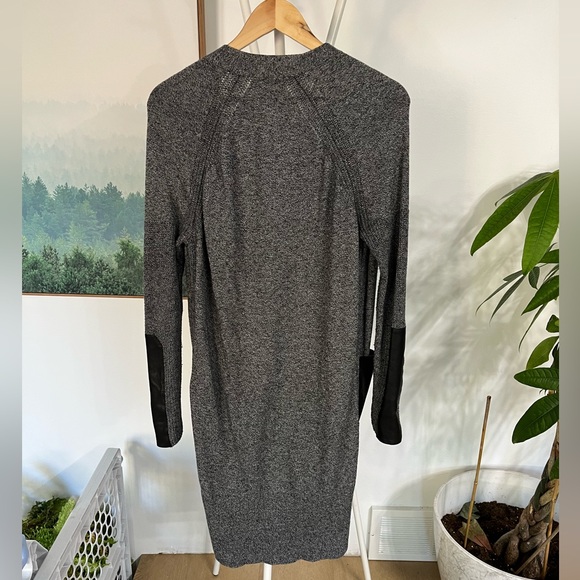 Banana Republic Long cardigan with Pleather Detail - Picture 2 of 4